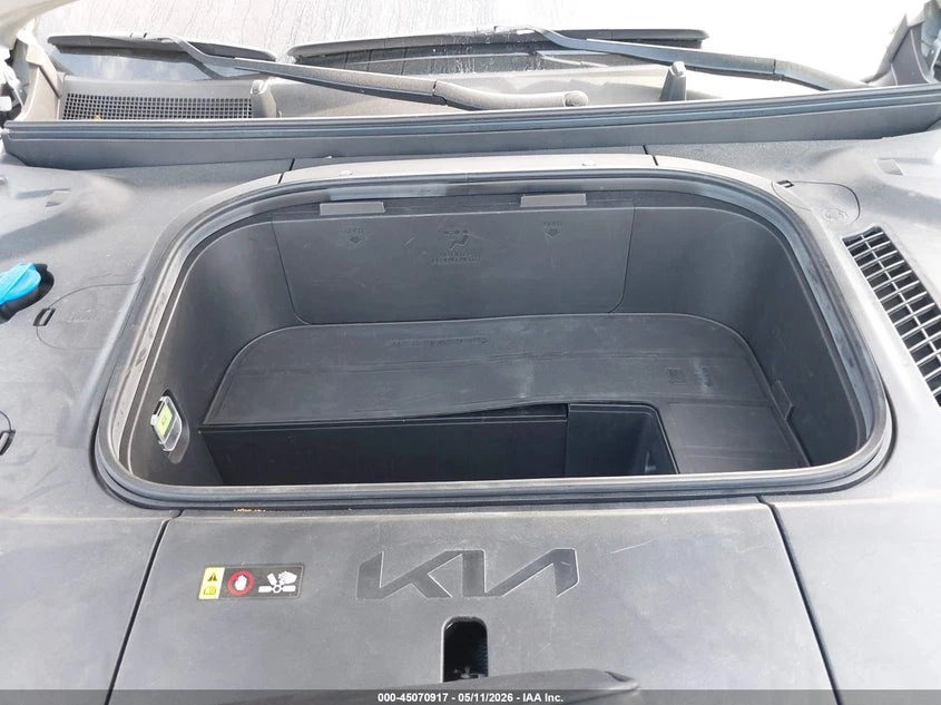 Kia EV9 Land, снимка 10 - Автомобили и джипове - 55126995