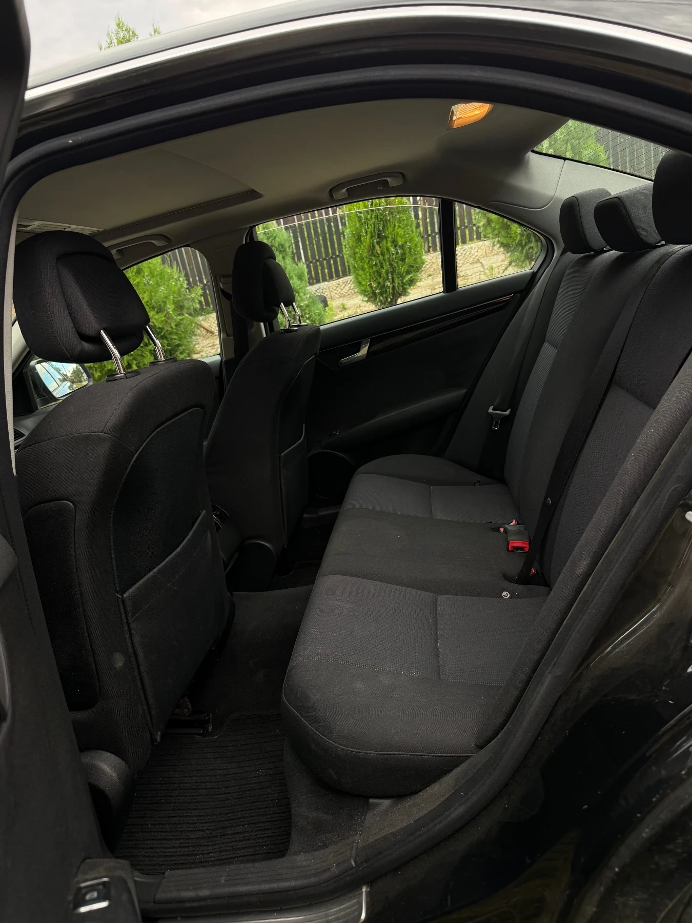 Mercedes-Benz C 200 C-200, снимка 13 - Автомобили и джипове - 55189011
