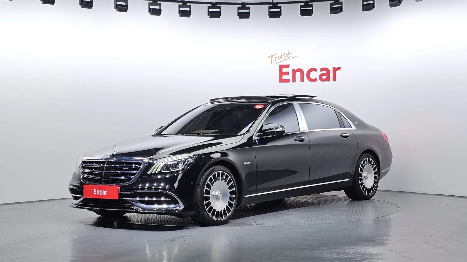 Mercedes-Benz S 560 Maybach* 4Matic* Tv* Pano* HeadUP, снимка 3 - Автомобили и джипове - 55251294