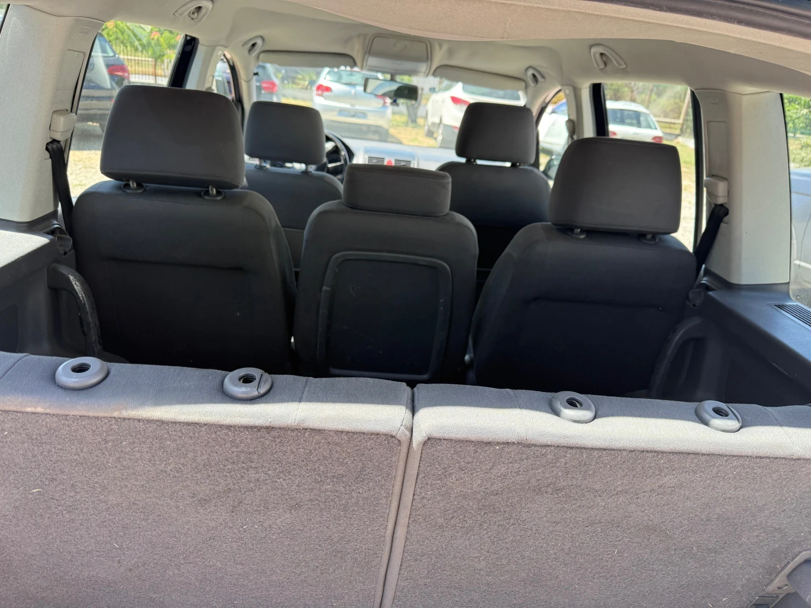 VW Touran 1.9TDI* 6скорости* 7 места* , снимка 11 - Автомобили и джипове - 55279403