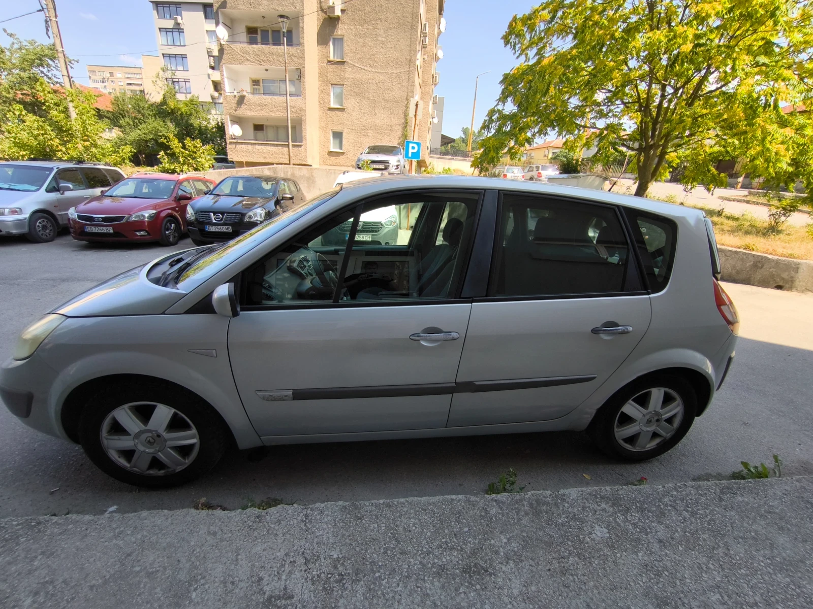 Renault Scenic, снимка 4 - Автомобили и джипове - 55589146