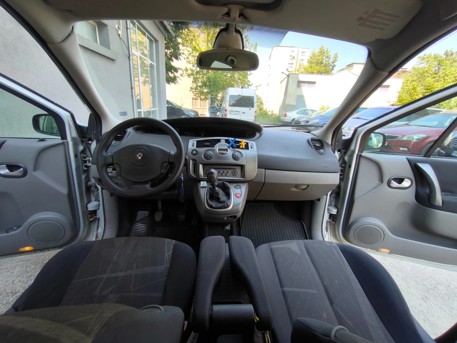 Renault Scenic, снимка 5 - Автомобили и джипове - 55589146