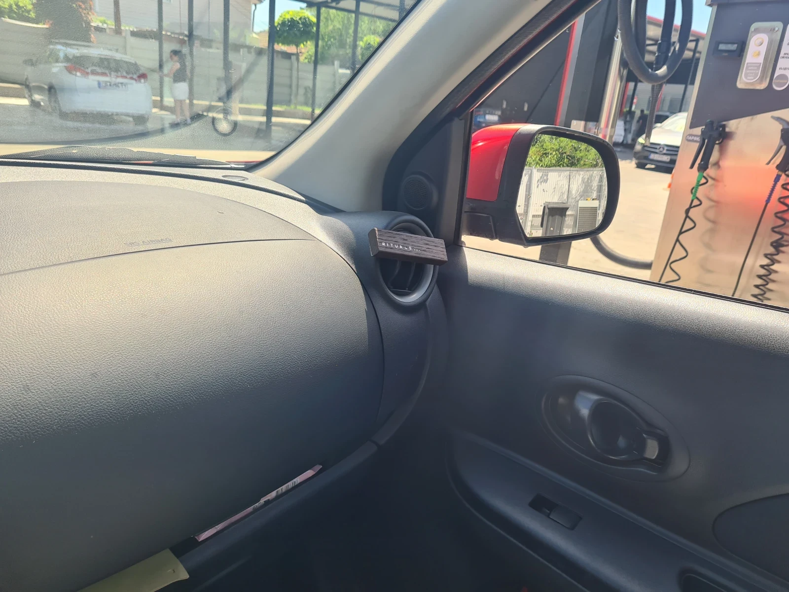 Nissan Micra, снимка 12 - Автомобили и джипове - 56107608