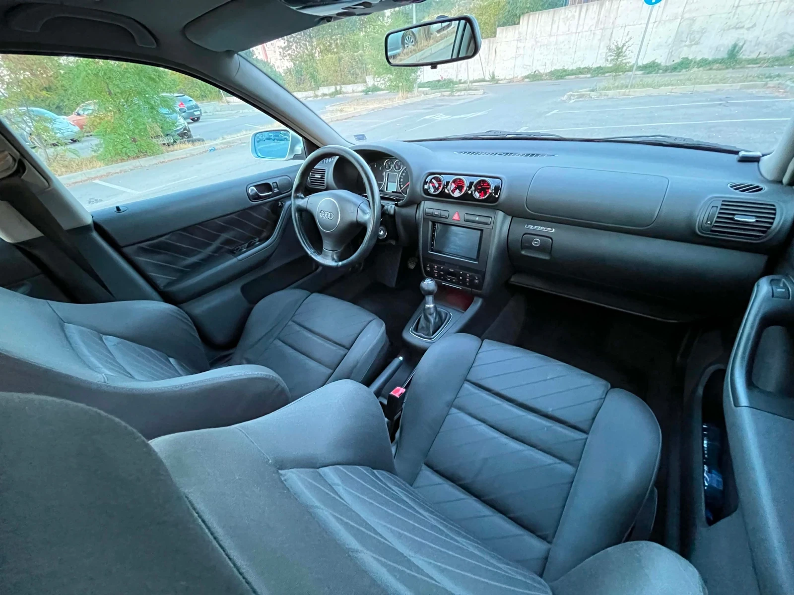 Audi A3 1.8T Quattro 270кс, снимка 8 - Автомобили и джипове - 55954655