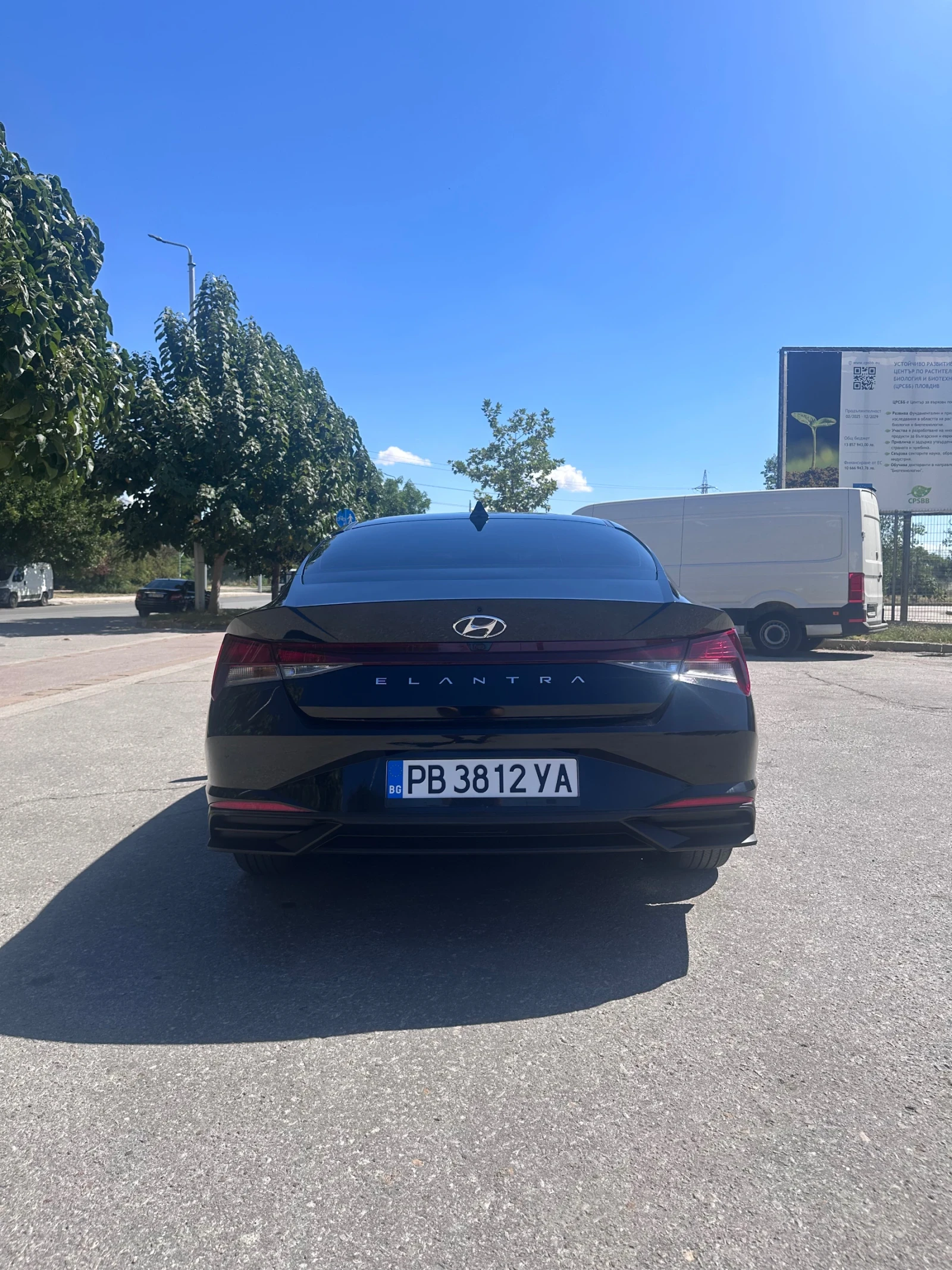 Hyundai Elantra CN7 2.0, снимка 4 - Автомобили и джипове - 56302671