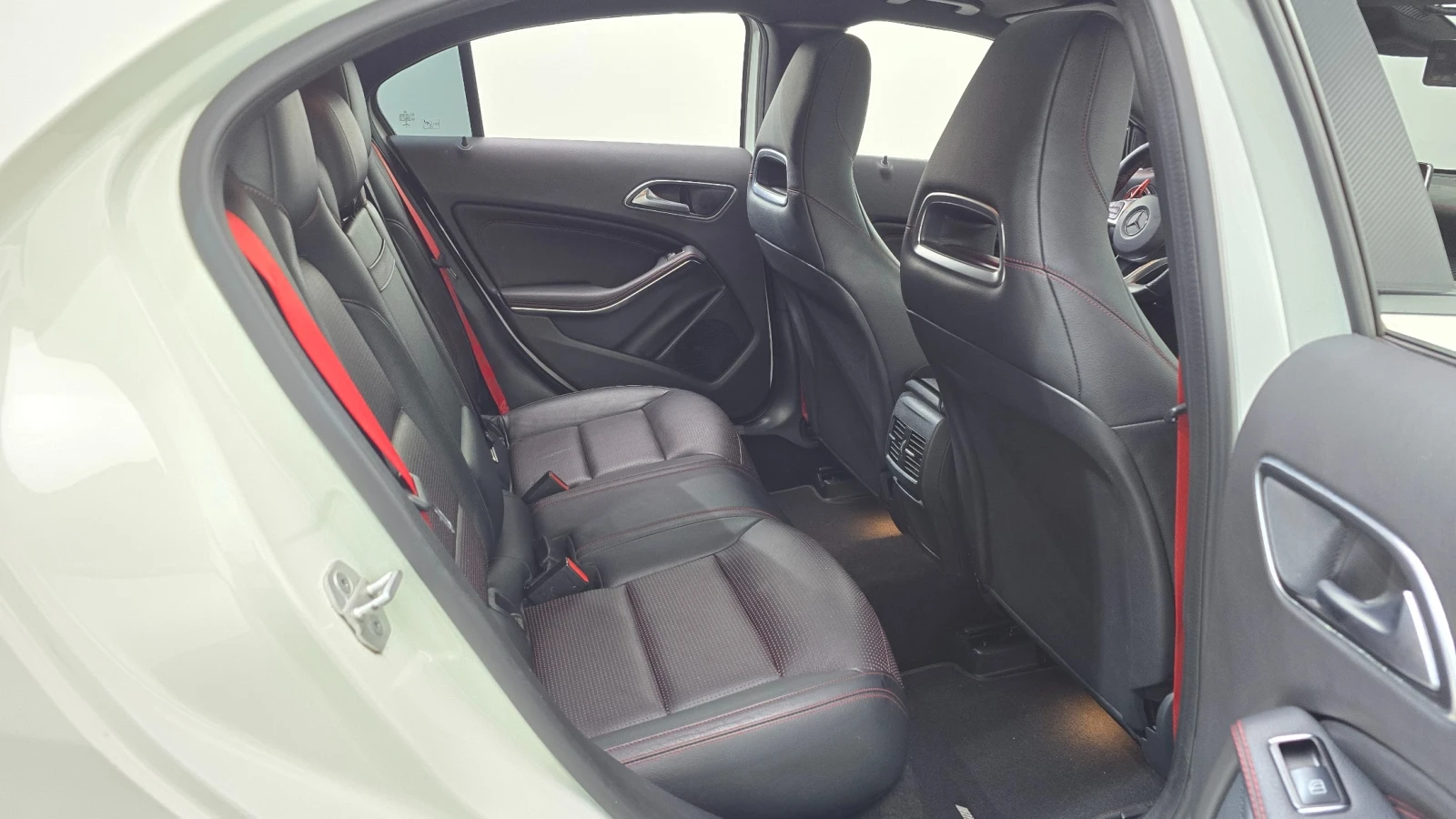 Mercedes-Benz A45 AMG 4MATIC PERFORMANCE * AERODYNAMIC*  | Mobile.bg � ����������� 8