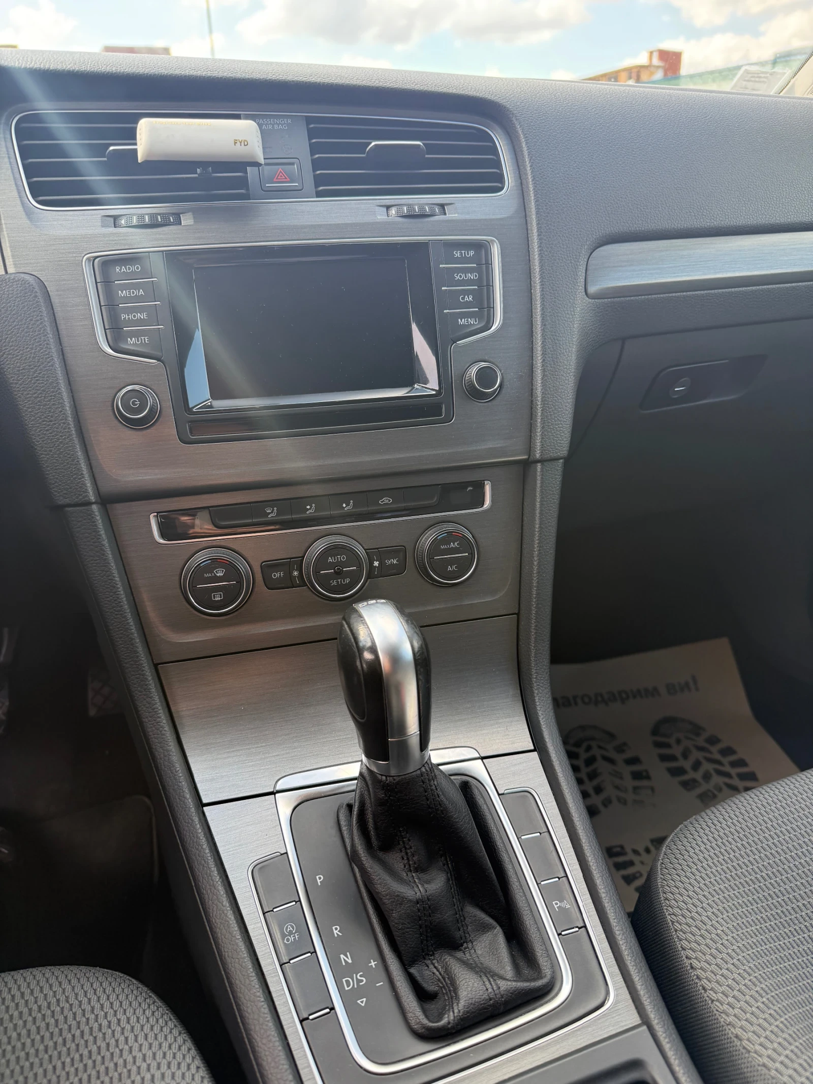 VW Golf 2.0 TDI, снимка 9 - Автомобили и джипове - 56602051
