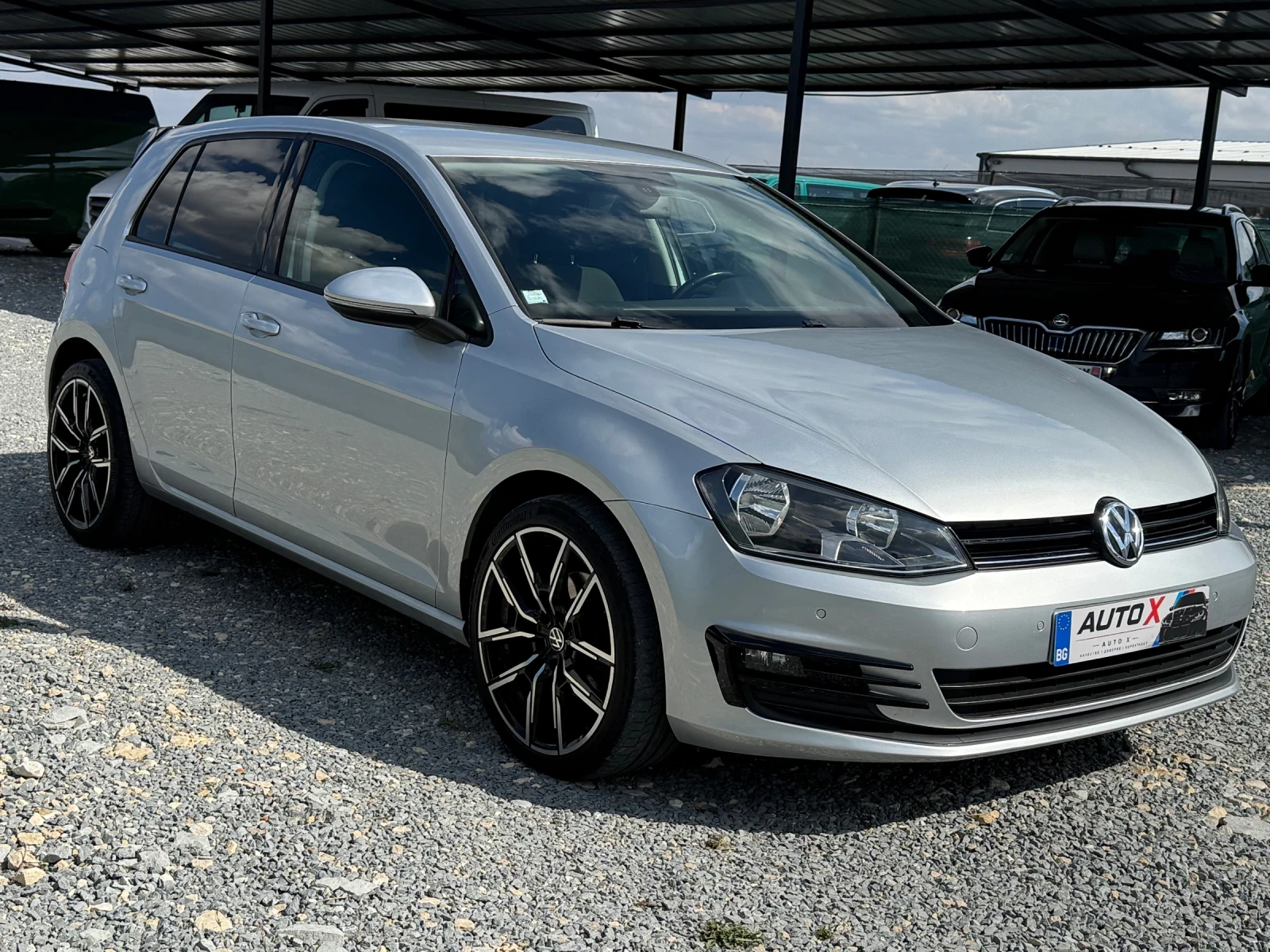 VW Golf 2.0 TDI, снимка 3 - Автомобили и джипове - 56602051