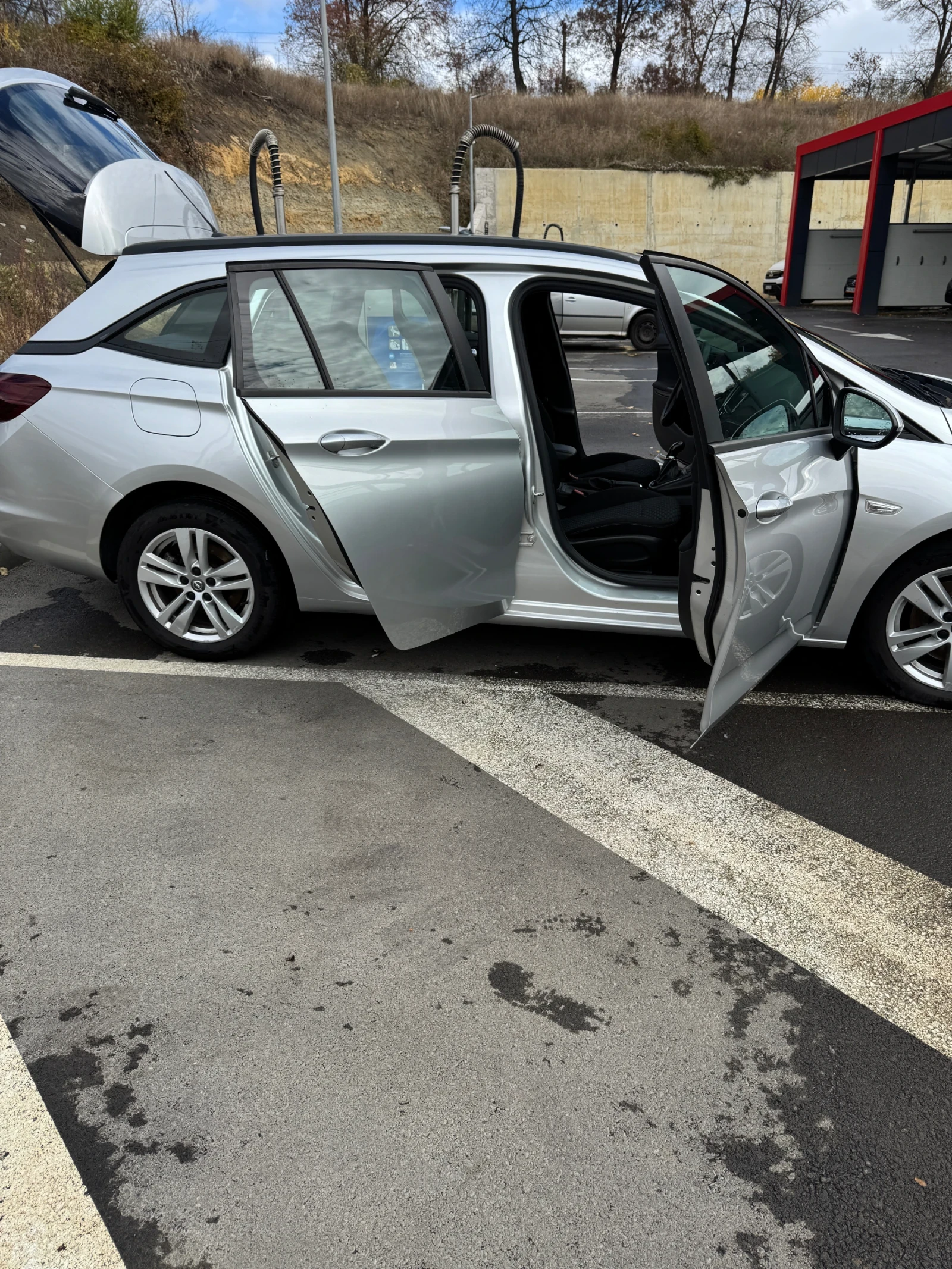 Opel Astra 1.6cdti, снимка 3 - Автомобили и джипове - 56735518