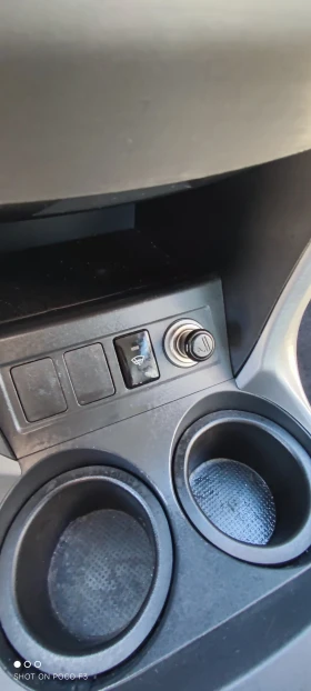 Toyota Rav4 2.2D4D 136, снимка 13