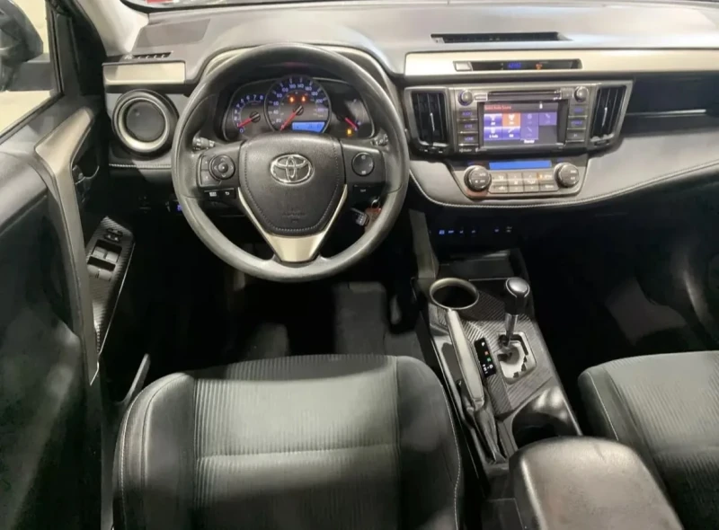 Toyota Rav4 2.5L XLE AWD, снимка 13 - Автомобили и джипове - 48375651