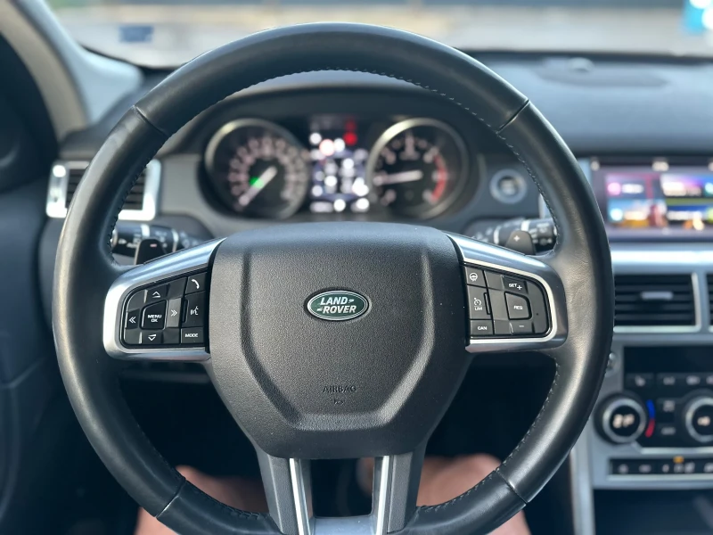 Land Rover Discovery Sport 2.0, снимка 11 - Автомобили и джипове - 51320912