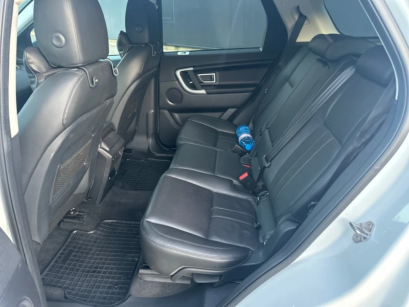 Land Rover Discovery Sport 2.0, снимка 7 - Автомобили и джипове - 51320912
