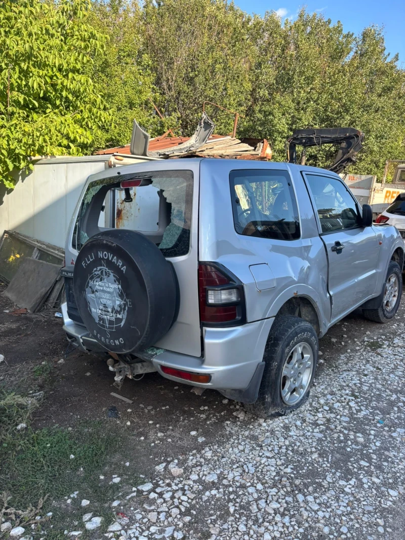 Mitsubishi Pajero, снимка 3 - Автомобили и джипове - 52013023