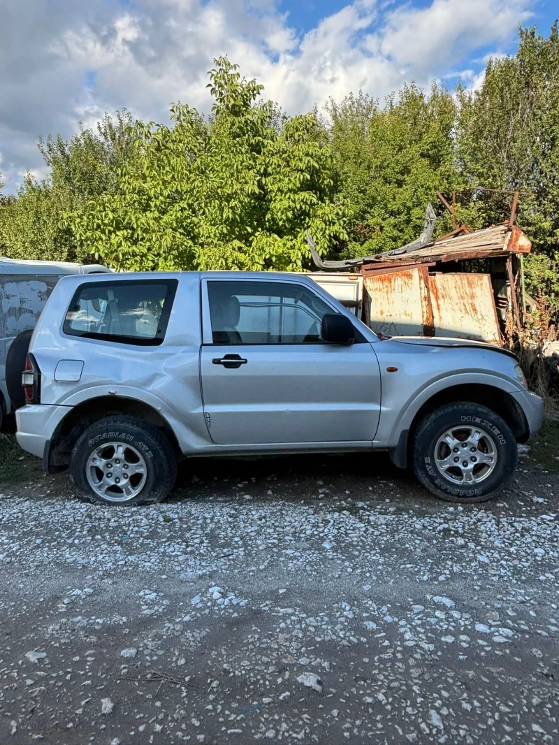 Mitsubishi Pajero, снимка 2 - Автомобили и джипове - 52013023