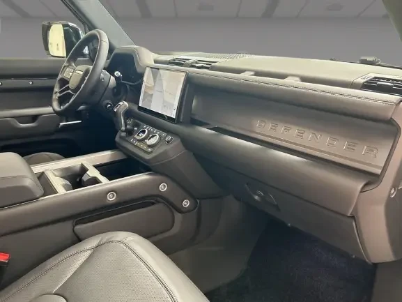 Land Rover Defender 130 D300 X-Dynamic HSE = NEW = Гаранция - изображение 9