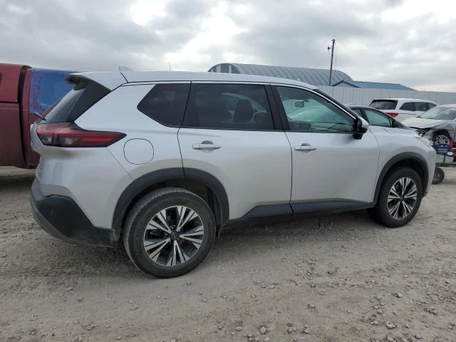 Nissan Rogue 1.5l Sv, снимка 4 - Автомобили и джипове - 53704552