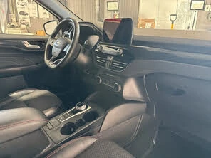 Ford Escape ST-Line AWD* АвтоКреди* (ЦЕНА ДО БГ), снимка 10 - Автомобили и джипове - 53879414