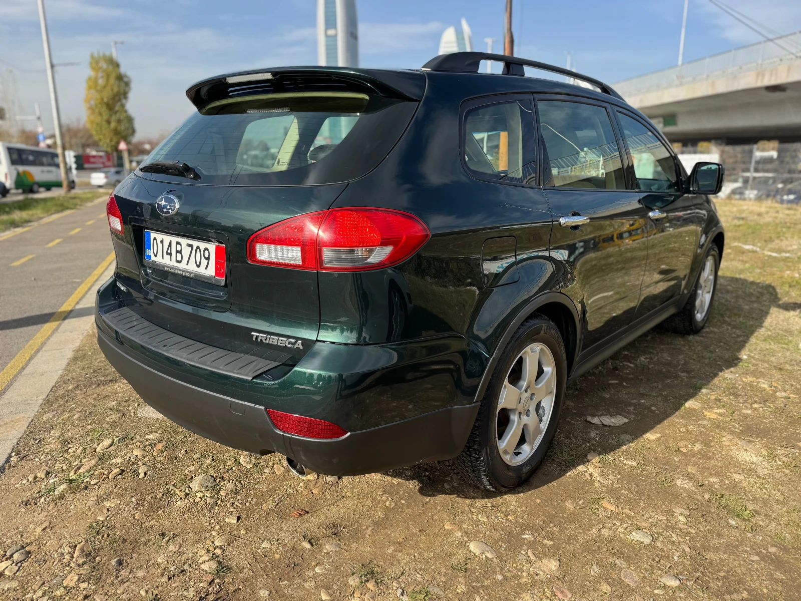 Subaru B10 Tribeka 3.6i-7 места-AUTO-NAVI-камера - изображение 5