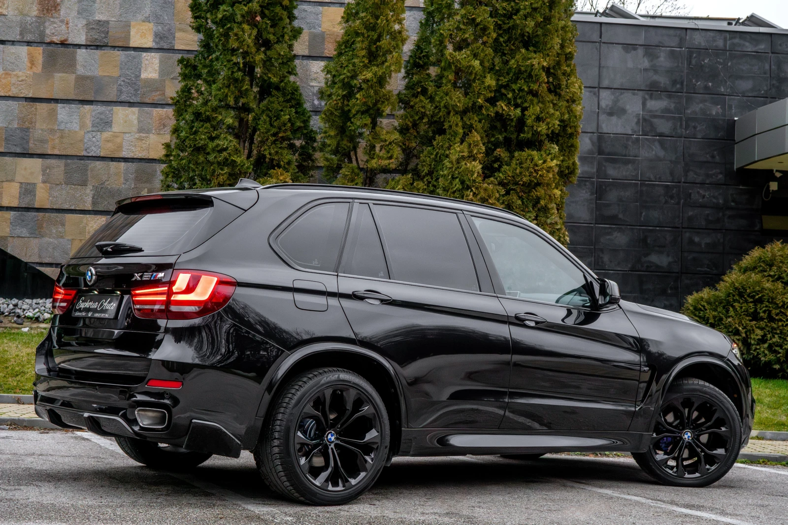 BMW X5 3.5 X-DRIVE* M-SPORT* CARBON* PANORAMA* 3XTV* 360C - изображение 5