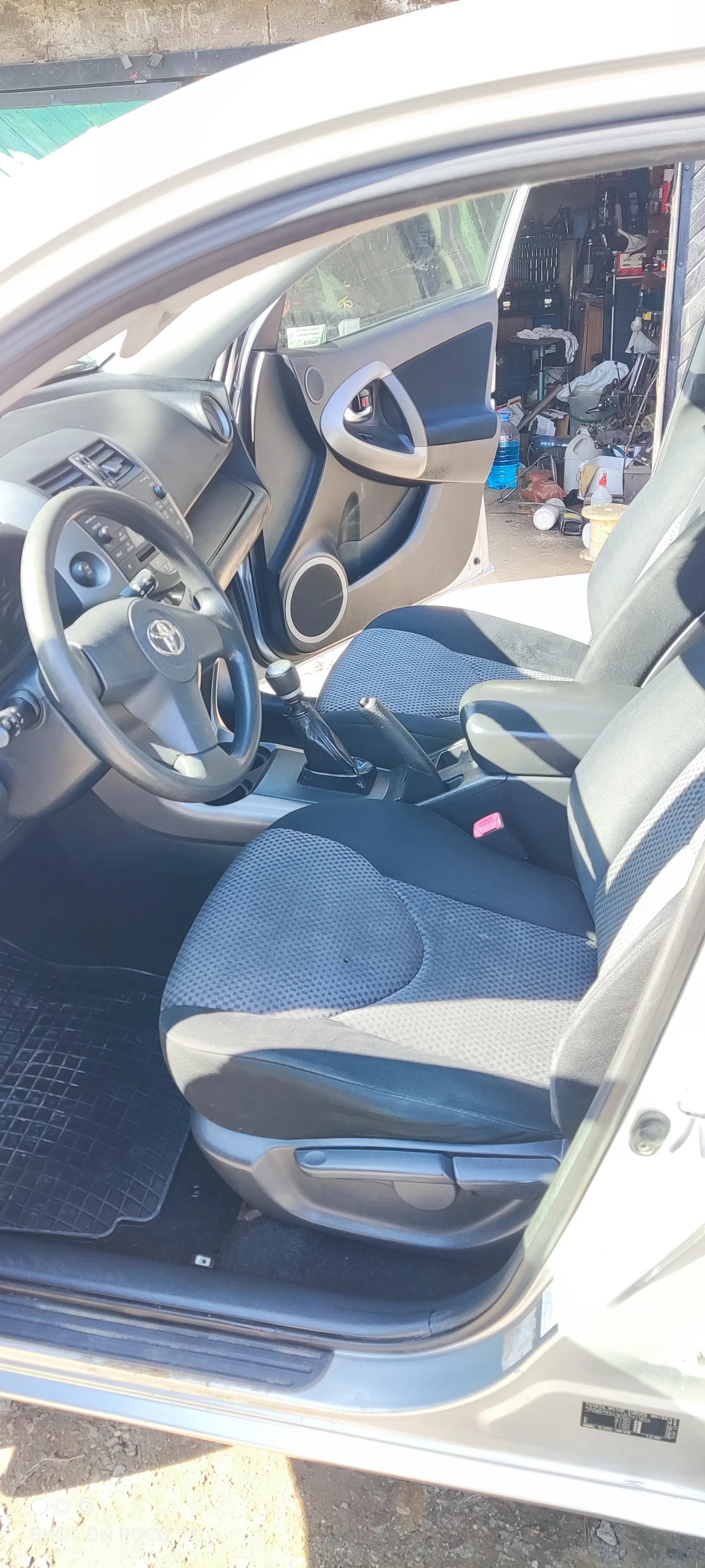 Toyota Rav4 2.2D4D 136, снимка 10 - Автомобили и джипове - 53775190