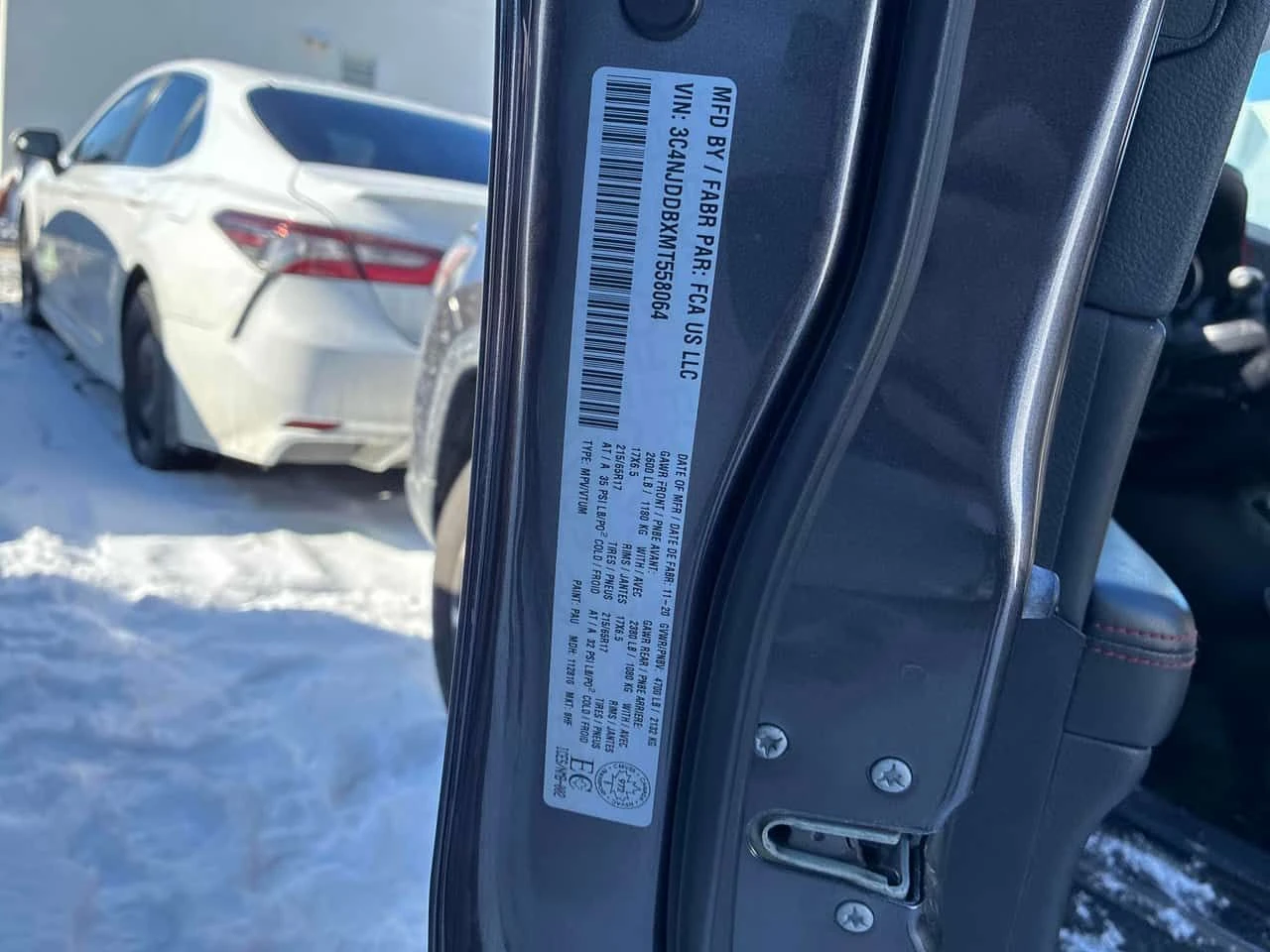 Jeep Compass * Trailhawk Elite * CARFAX * КАМЕРА * ПОДГРЕВИ, снимка 10 - Автомобили и джипове - 53946533