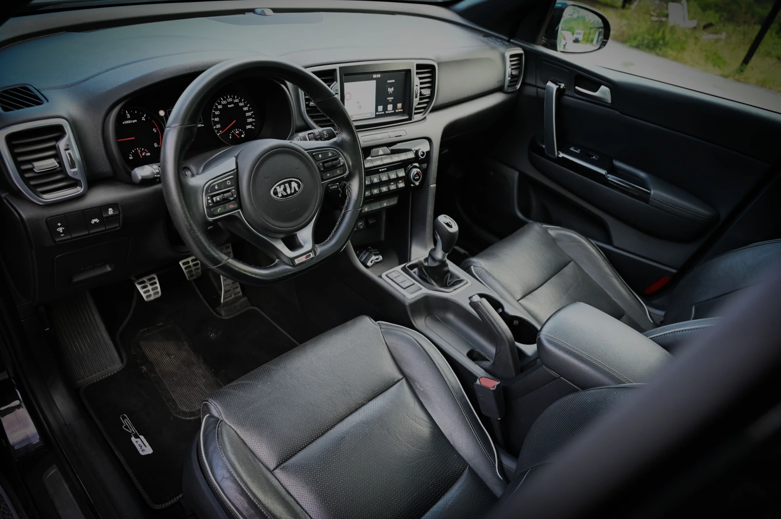 Kia Sportage 2.0CRDI/4x4/ GT-line, снимка 9 - Автомобили и джипове - 54519249