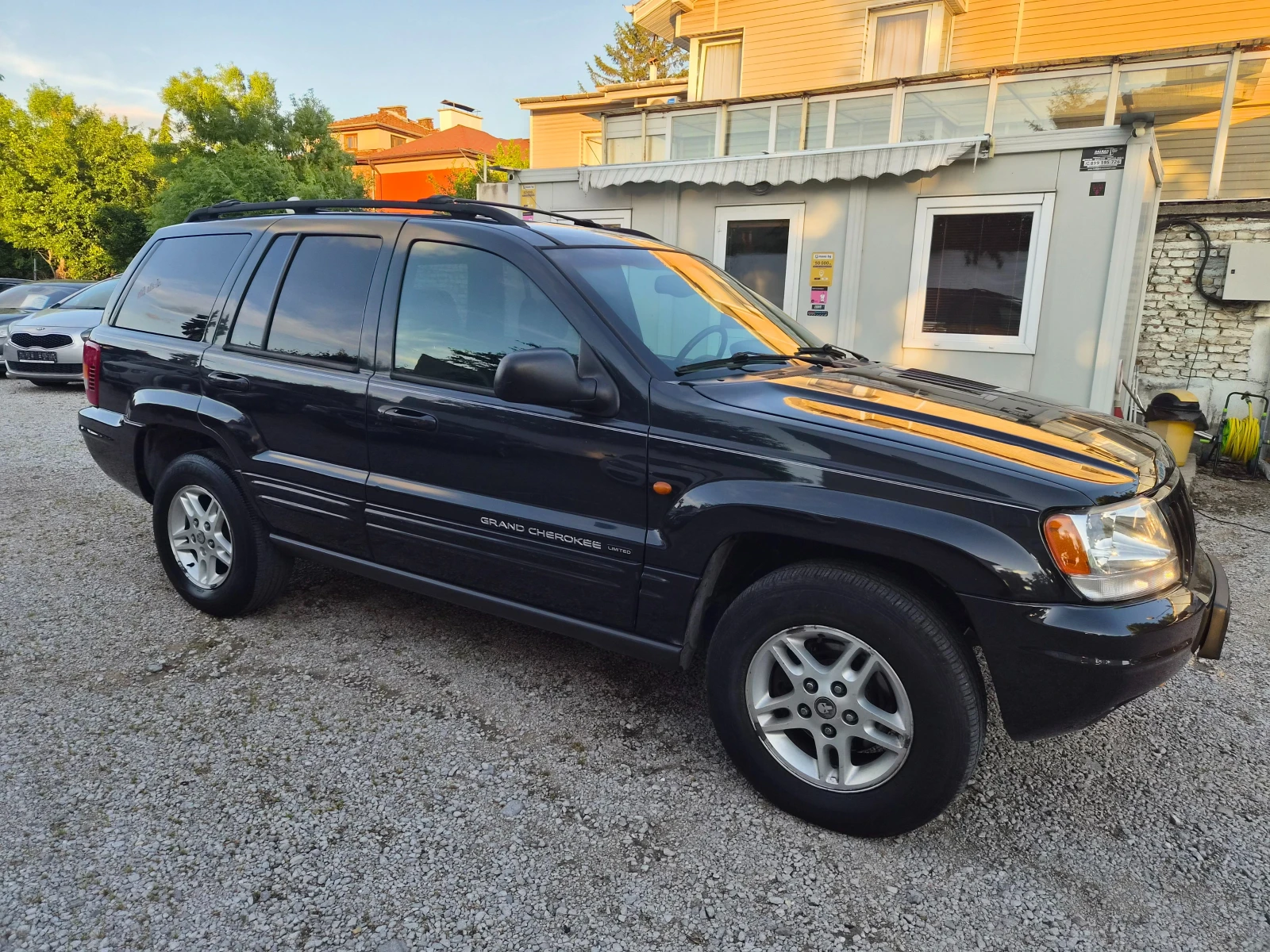Jeep Grand cherokee 4, 7 с Газ, снимка 2 - Автомобили и джипове - 54735930