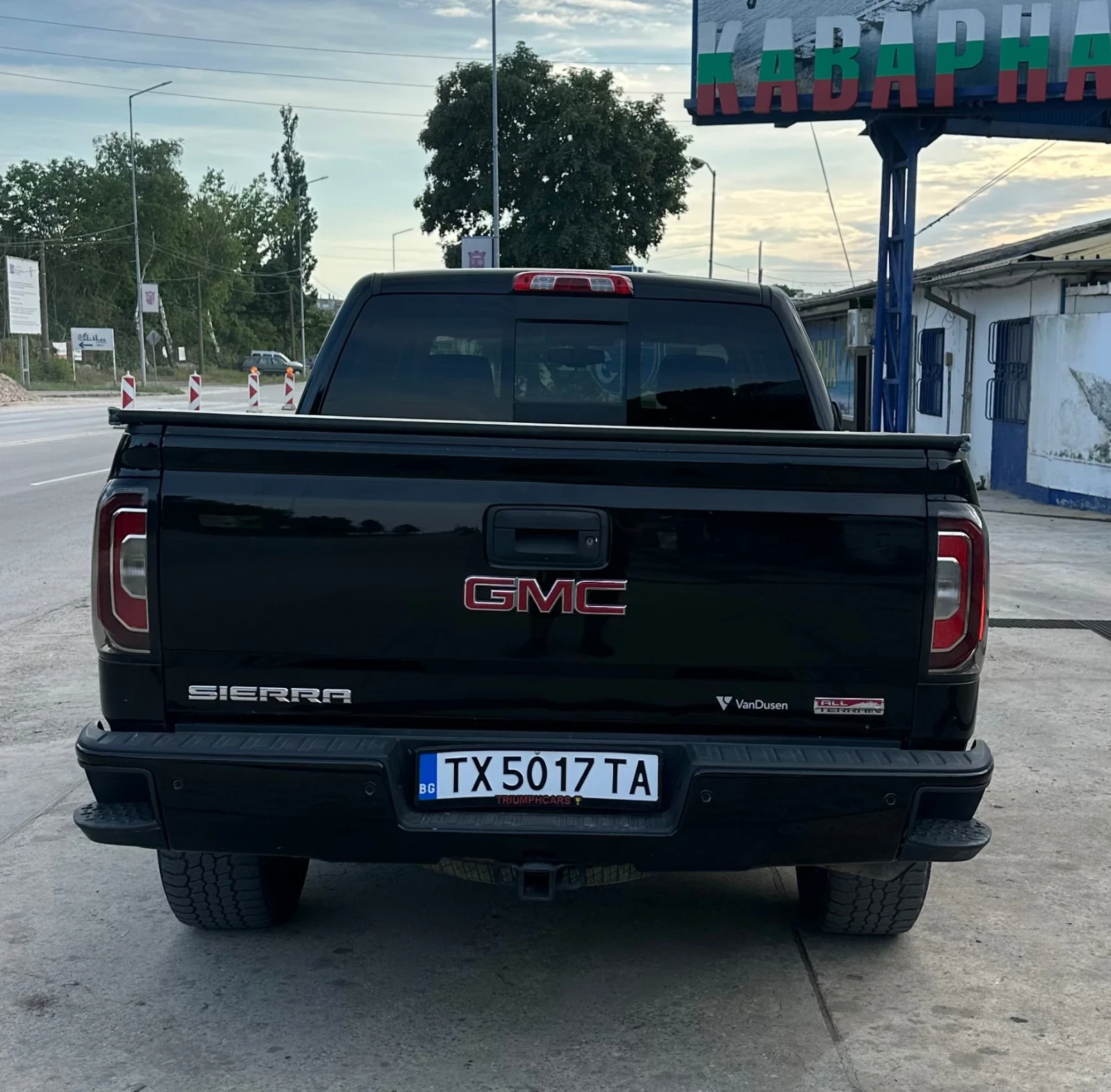 Gmc Sierra ALL TERRAIN, снимка 4 - Автомобили и джипове - 54804452