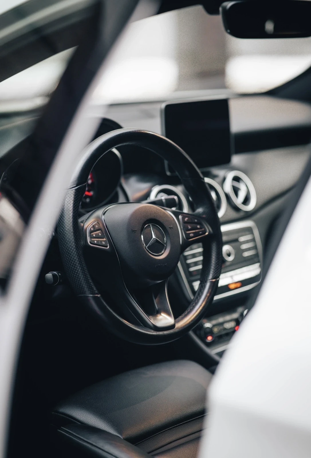 Mercedes-Benz GLA 250, снимка 4 - Автомобили и джипове - 55698343