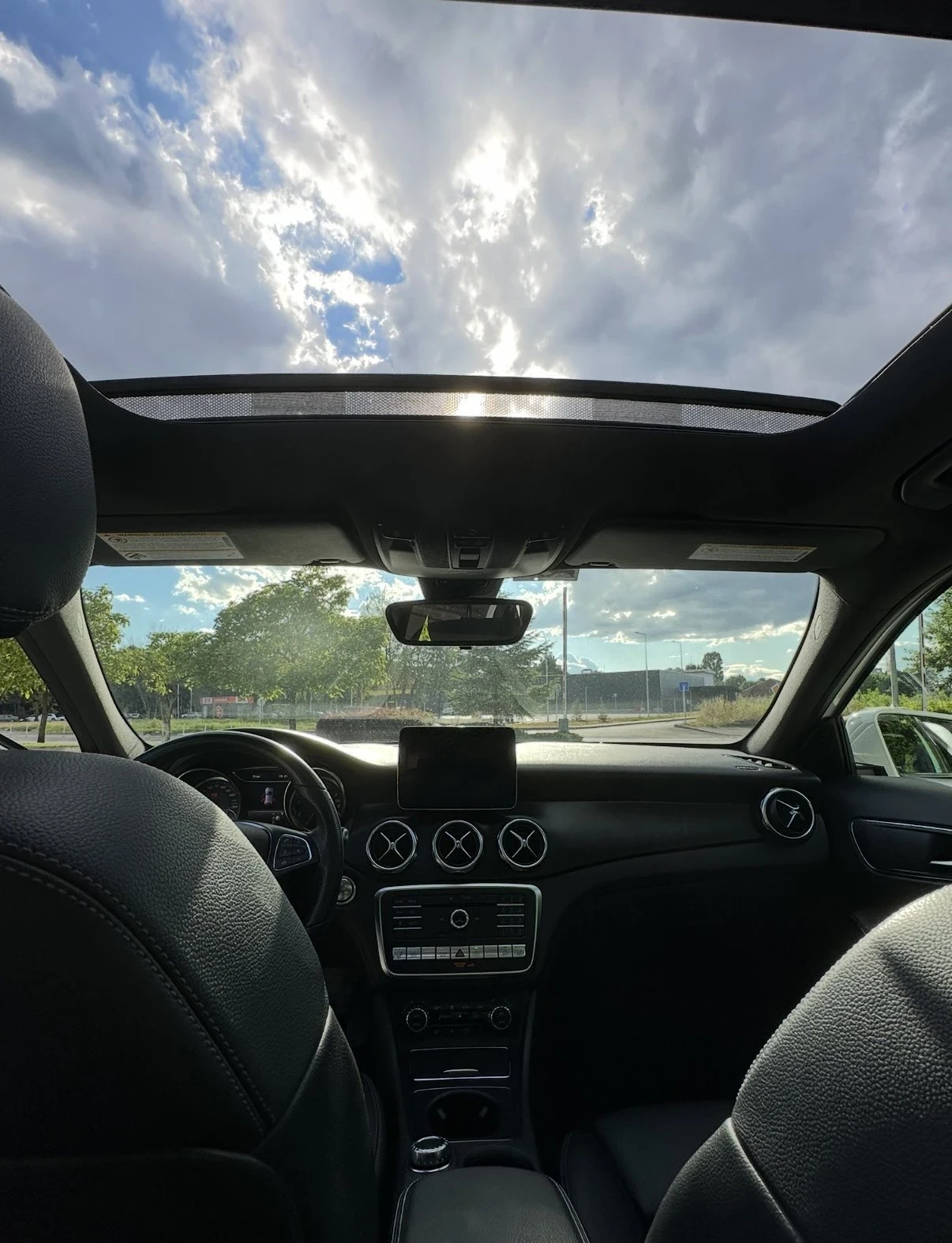 Mercedes-Benz GLA 250, снимка 7 - Автомобили и джипове - 55698343
