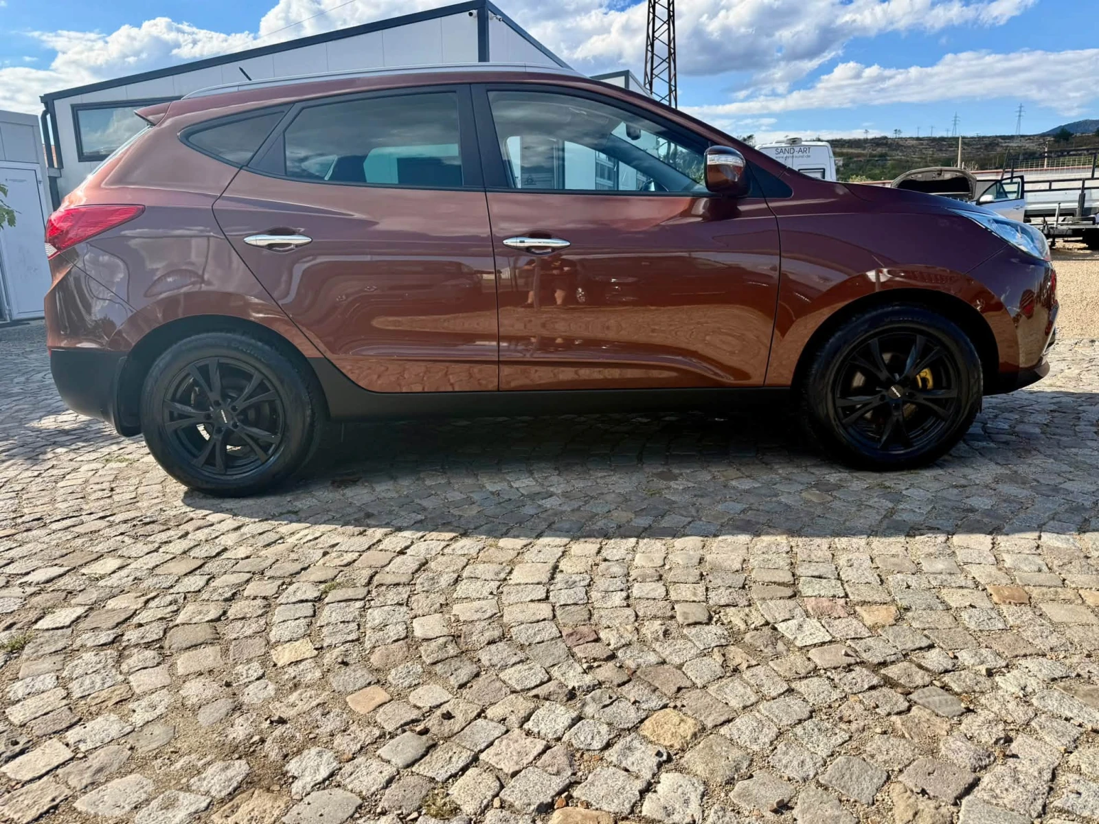 Hyundai IX35 2.0 4x4 ОБСЛУЖЕНА, снимка 6 - Автомобили и джипове - 56213921