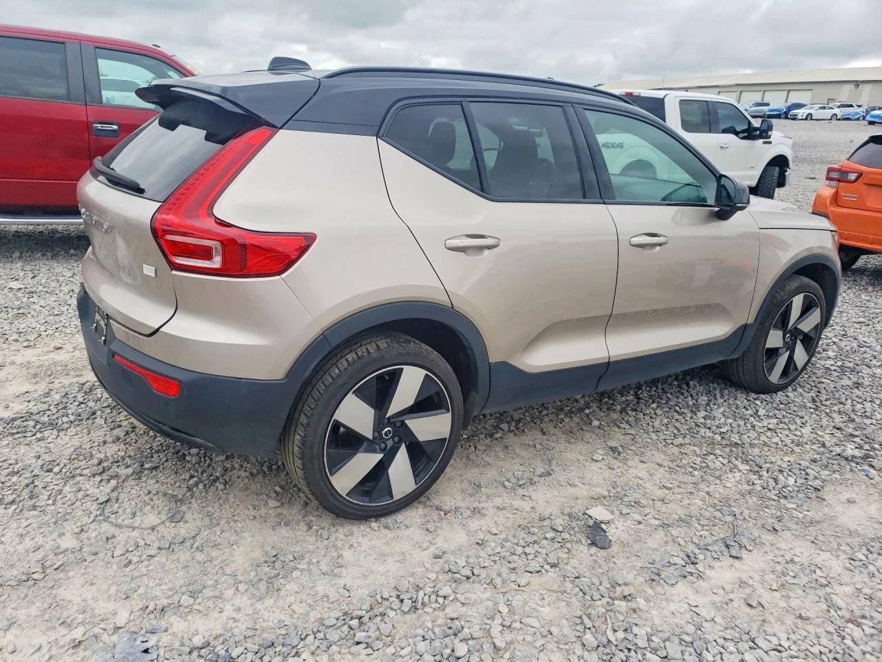 Volvo XC40 RECHARGE PLUS Twin Motor AWD | Mobile.bg � ����������� 3