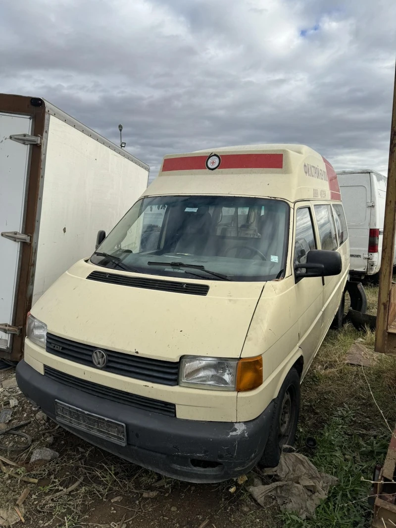 VW T4 2.5, снимка 4 - Бусове и автобуси - 42989882