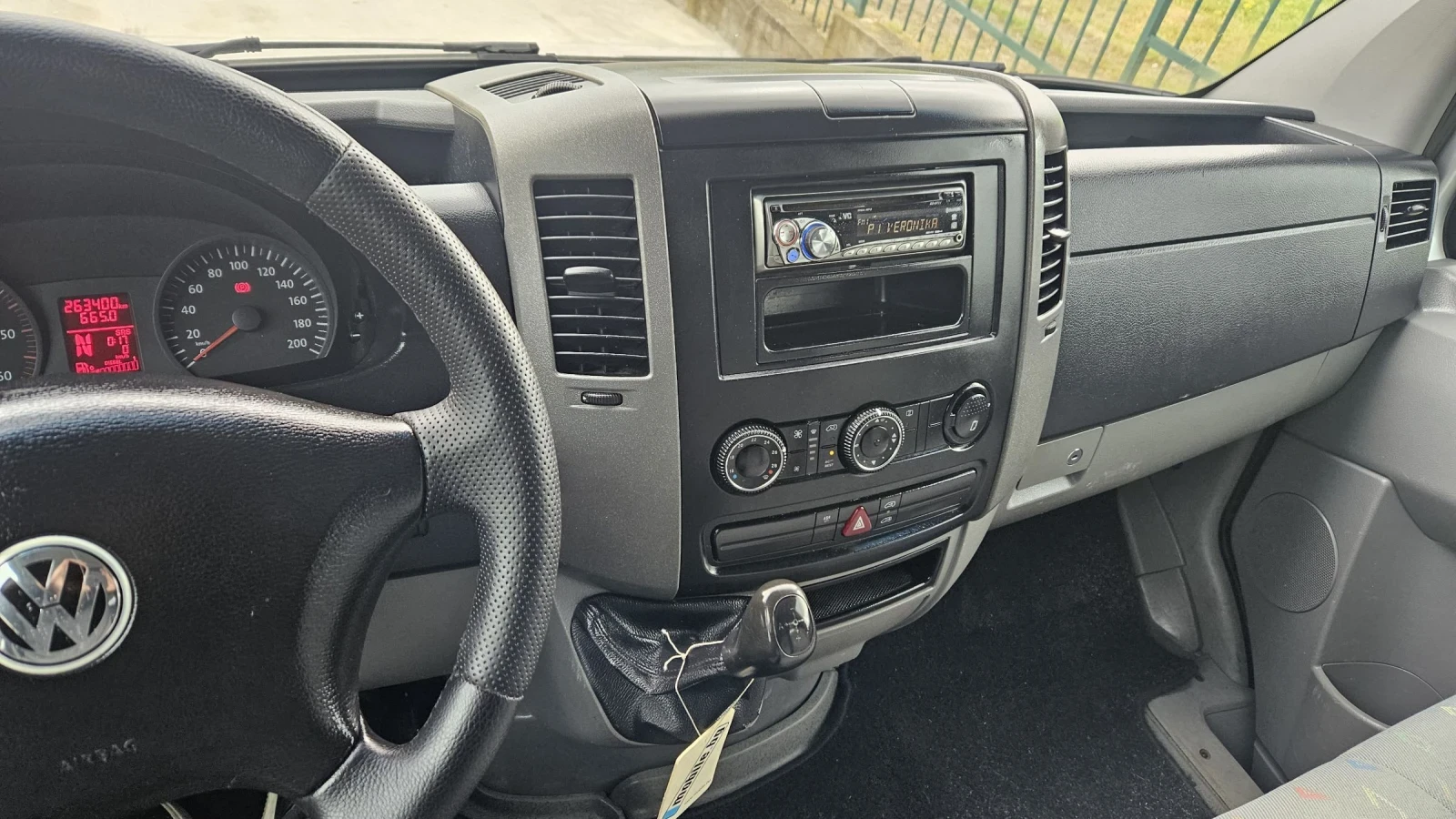 VW Crafter 5 Цилиндъра, снимка 8 - Бусове и автобуси - 54383970