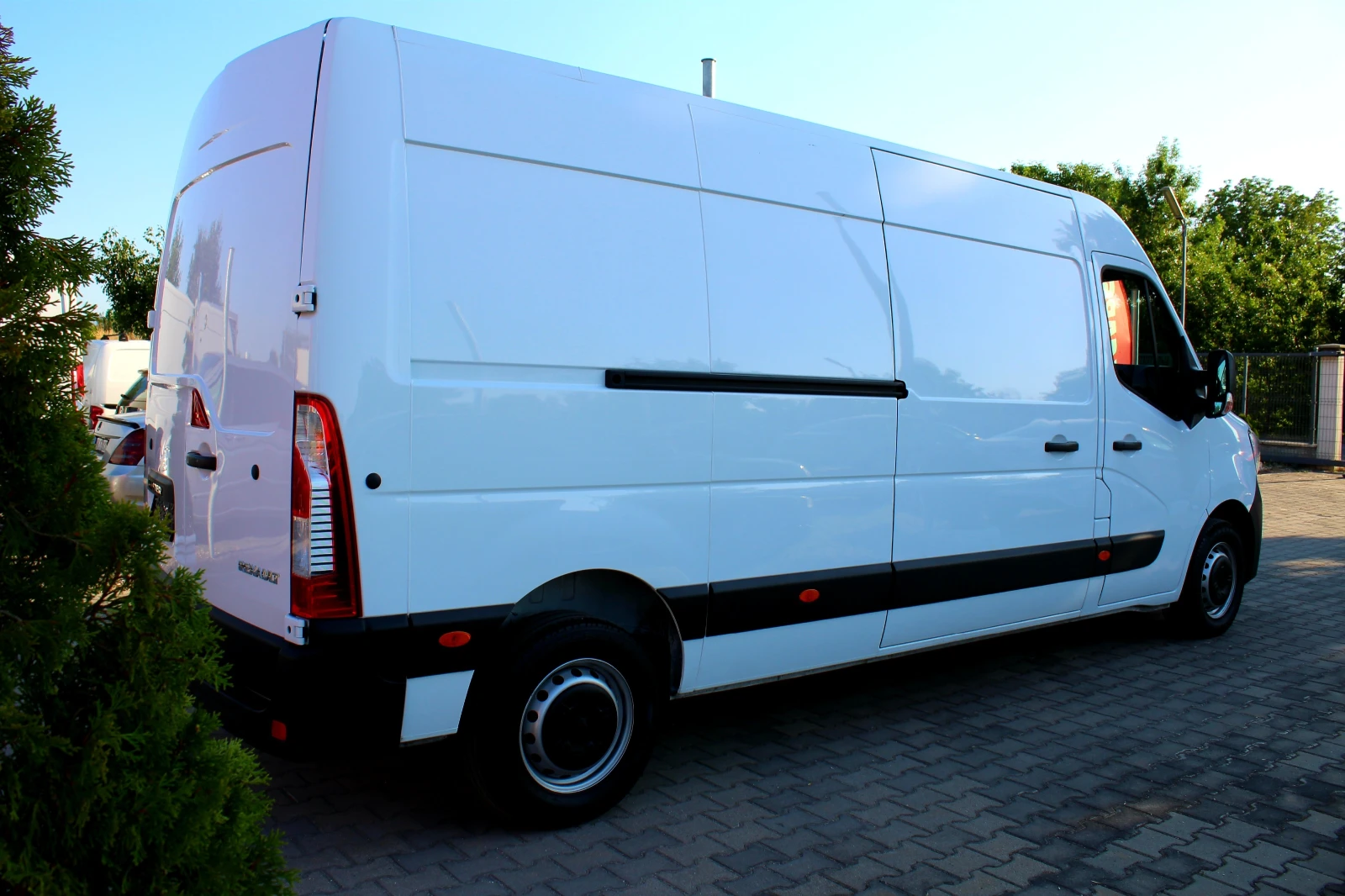 Renault Master IV 2.3DCi 180кс/ЛИЗИНГ, снимка 6 - Бусове и автобуси - 55286164