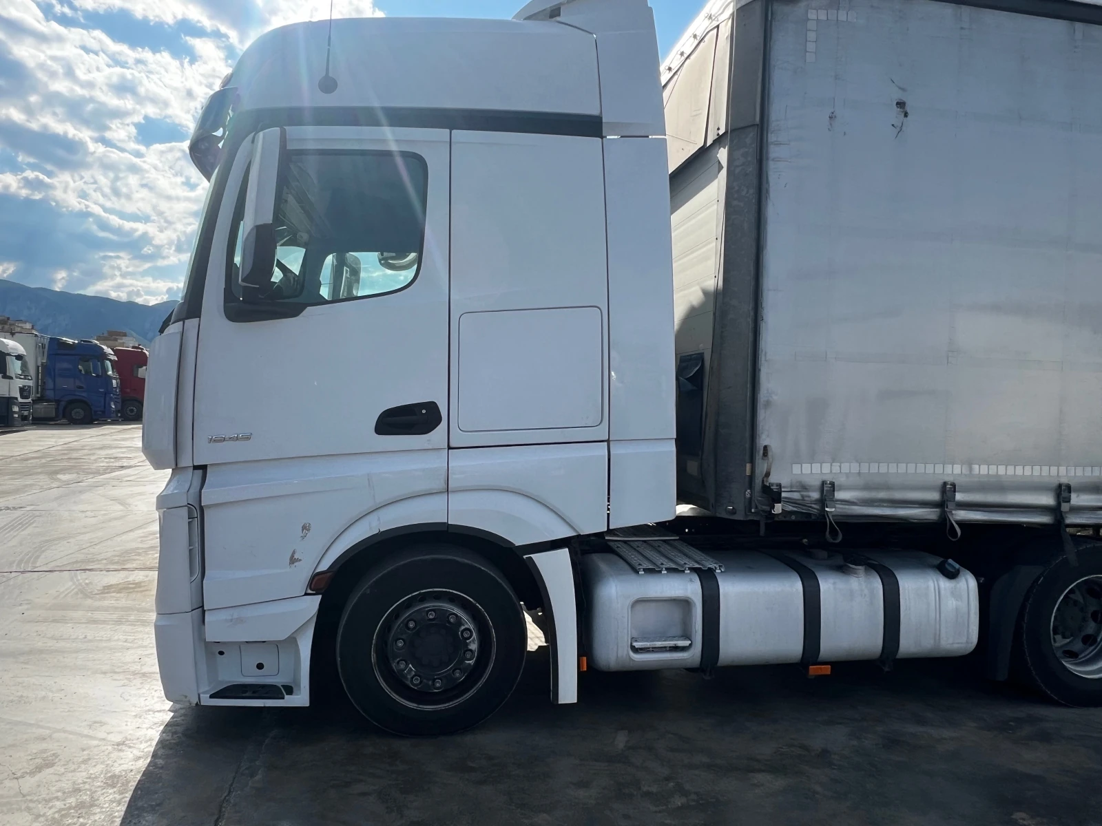 Mercedes-Benz Actros  - изображение 5
