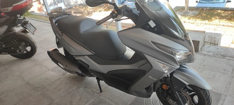 Kymco Downtown X town 300, снимка 4 - Мотоциклети и мототехника - 51271177