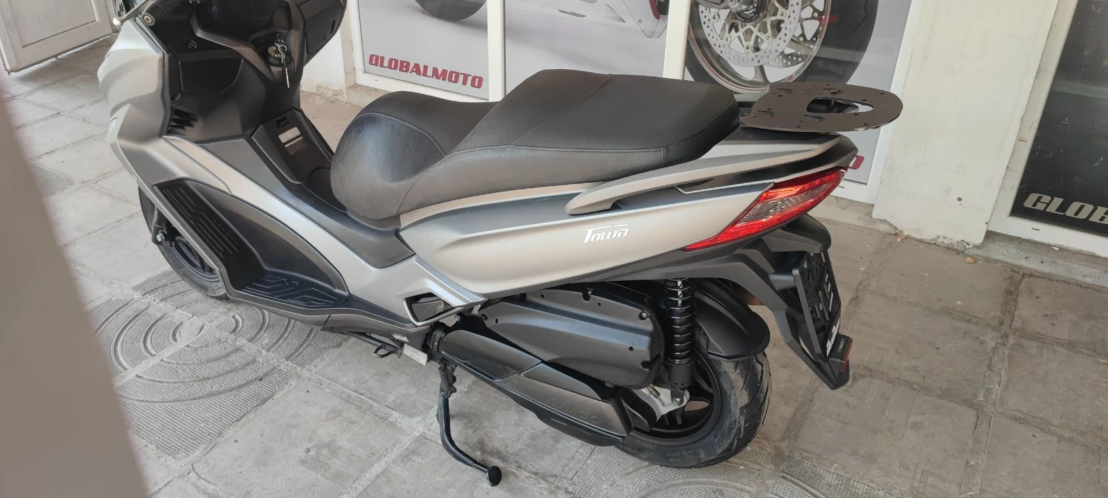 Kymco Downtown X town 300 - изображение 2