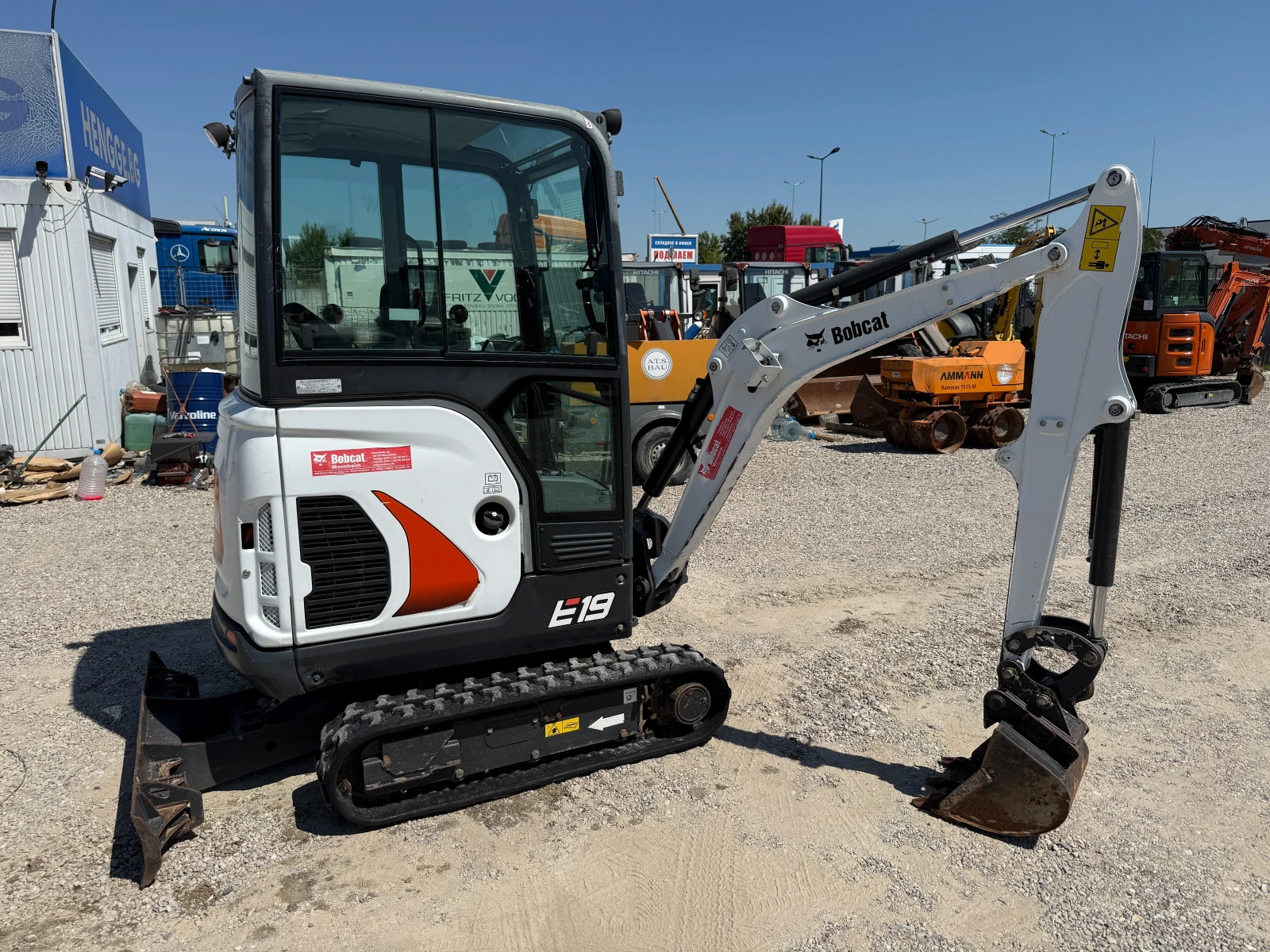 Багер Bobcat E19 - 600 моточаса, снимка 16 - Индустриална техника - 54682063