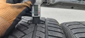 Гуми Зимни 235/40R19, снимка 9
