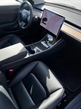 Tesla Model 3 Standard Range Plus, снимка 12