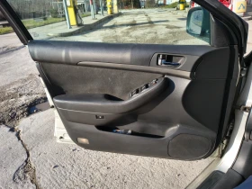 Toyota Avensis 2.2 D4D , снимка 16