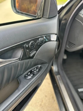 Mercedes-Benz E 500 7g tronik на задно, снимка 8