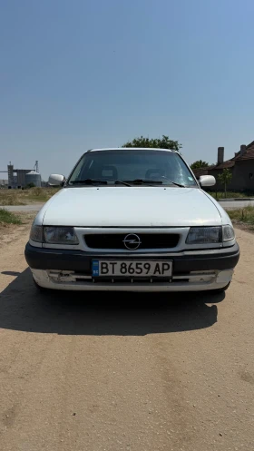Opel Astra, снимка 1