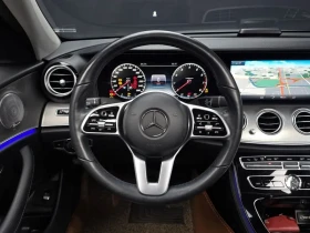 Mercedes-Benz E 300 Amg Line, снимка 13