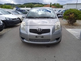Toyota Yaris 1.3 i, снимка 7 - Автомобили и джипове - 41775852