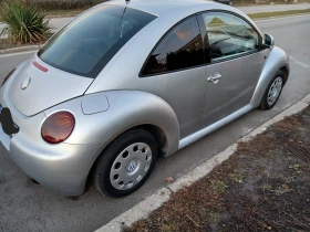 VW Beetle 2.0 клима гаражен , снимка 12