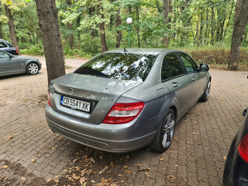 Mercedes-Benz C 180, снимка 4 - Автомобили и джипове - 45875729