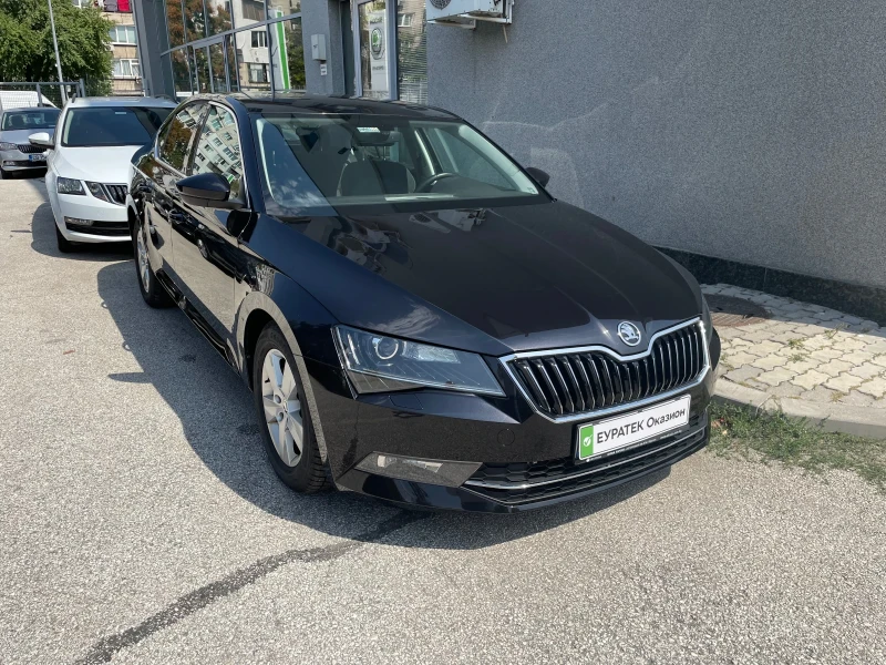 Skoda Superb 2.0TDI  6DSG , снимка 2 - Автомобили и джипове - 47119750